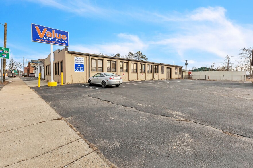785 Page Blvd, Springfield, MA à vendre - Photo de l’immeuble – Image 3 sur 22