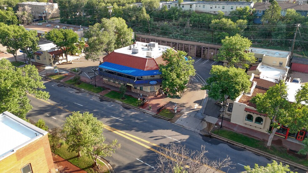 2616 W Colorado Ave, Colorado Springs, CO à vendre - Photo de l’immeuble – Image 1 sur 13
