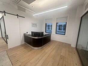 111 Broadway, New York, NY à louer Photo intérieure– Image 1 sur 5