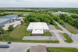 4811 Easton Rd, Saint Joseph, MO à louer Aérien– Image 1 sur 43