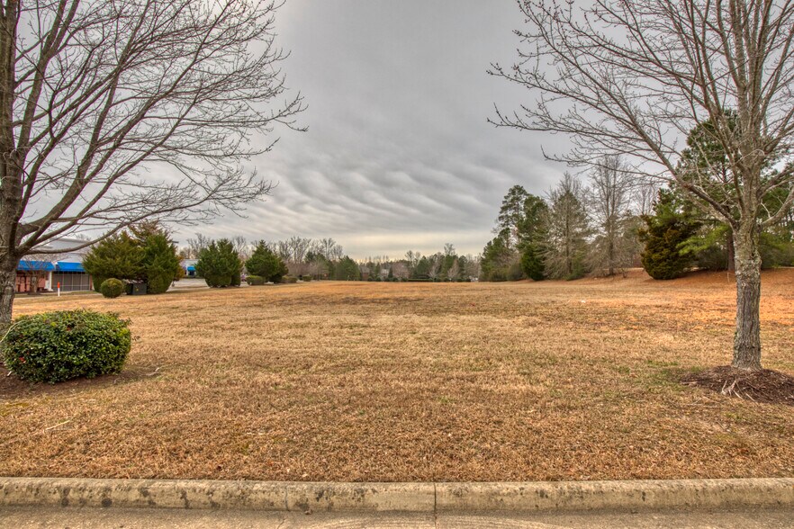 6624 Mooretown Rd, Williamsburg, VA à louer - Photo de l’immeuble – Image 3 sur 7