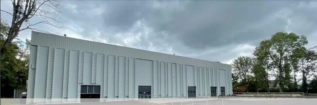 Plus de détails pour Industriel/Logistique à louer