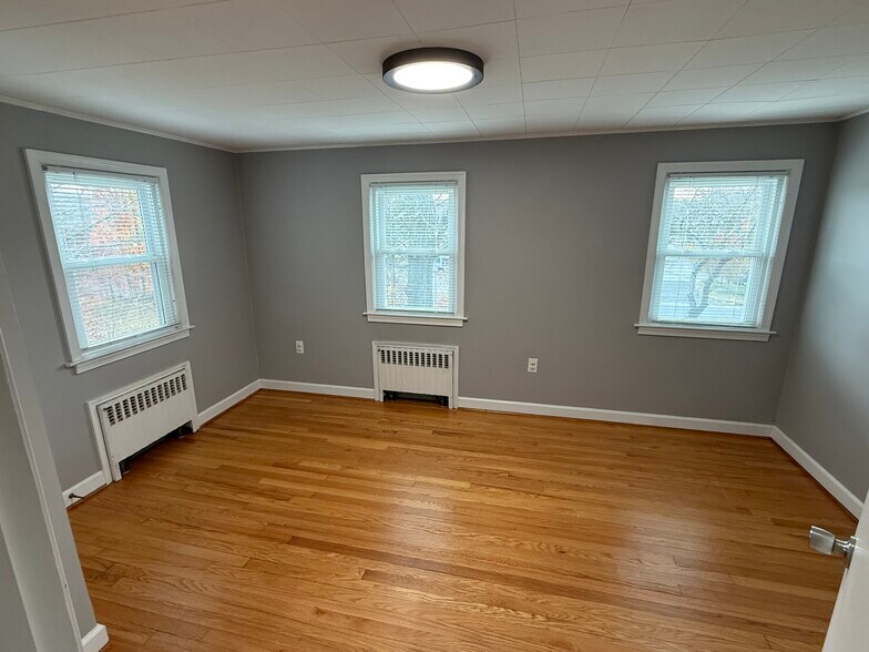 241 Albany Tpke, Canton, CT à louer - Photo de l’immeuble – Image 2 sur 10