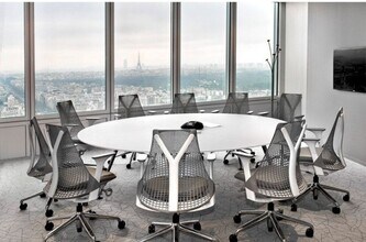 1 Place Des Saisons, Courbevoie à louer Photo intérieure– Image 2 sur 3