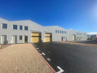 Plus de détails pour 22 Rue Marius Grosso, Vaulx-en-Velin - Bureau, Local d'activités à louer