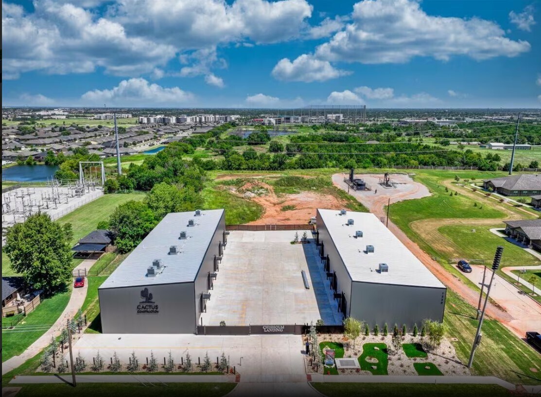 1229 NW 122nd St, Oklahoma City, OK à louer Photo principale– Image 1 sur 69