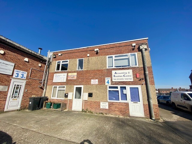 36 Queens Rd, Newbury à louer - Photo de l’immeuble – Image 1 sur 2