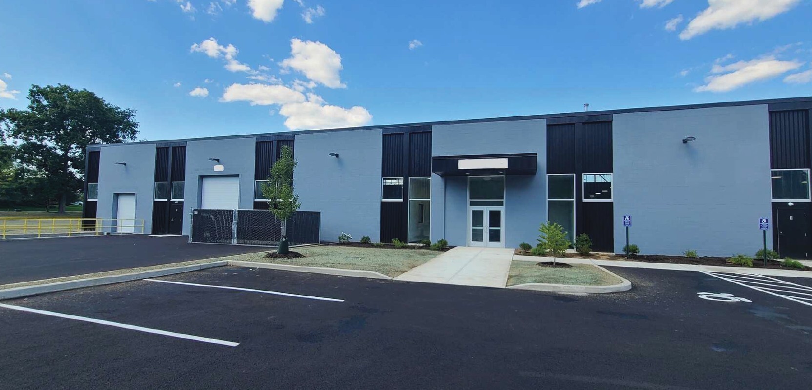 185 Grassy Plain St, Bethel, CT à louer Photo de l’immeuble– Image 1 sur 1