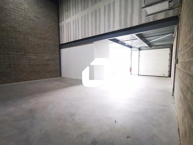 Plus de détails pour Industriel/Logistique à vendre