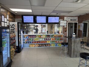 1711-1759 N Powerline Rd, Pompano Beach, FL à louer Photo intérieure– Image 1 sur 5