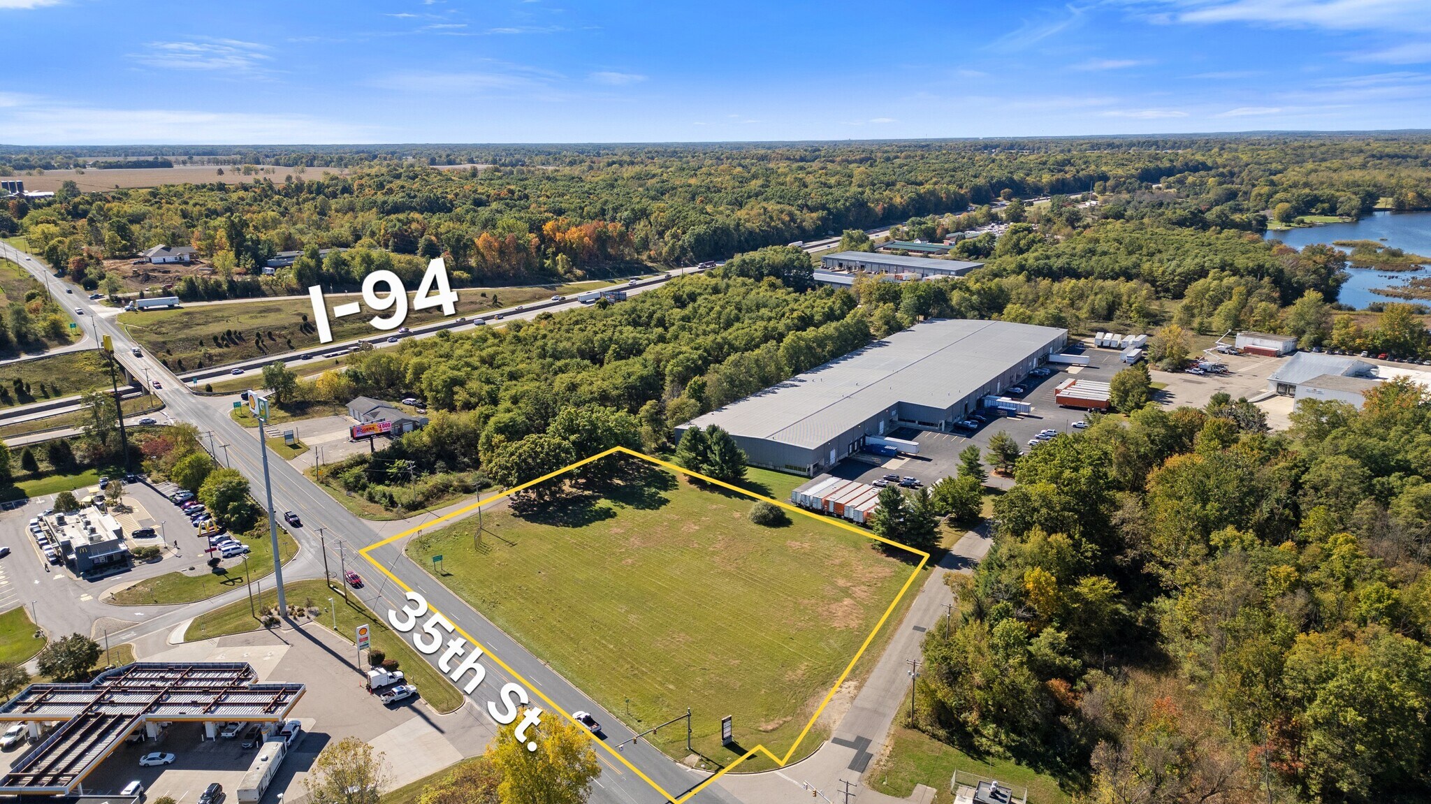 1402 S 35th St, Galesburg, MI à vendre Photo de l’immeuble– Image 1 sur 14