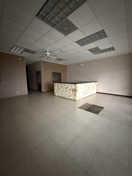 1401 E Hackberry St, McAllen, TX à louer - Photo de l’immeuble – Image 2 sur 7