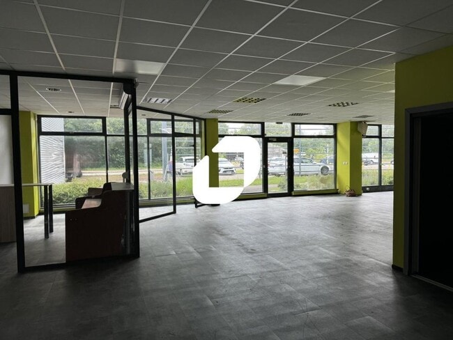 Plus de détails pour 9 Rue Pierre Et Marie Curie, Ostwald - Bureau, Local commercial à louer