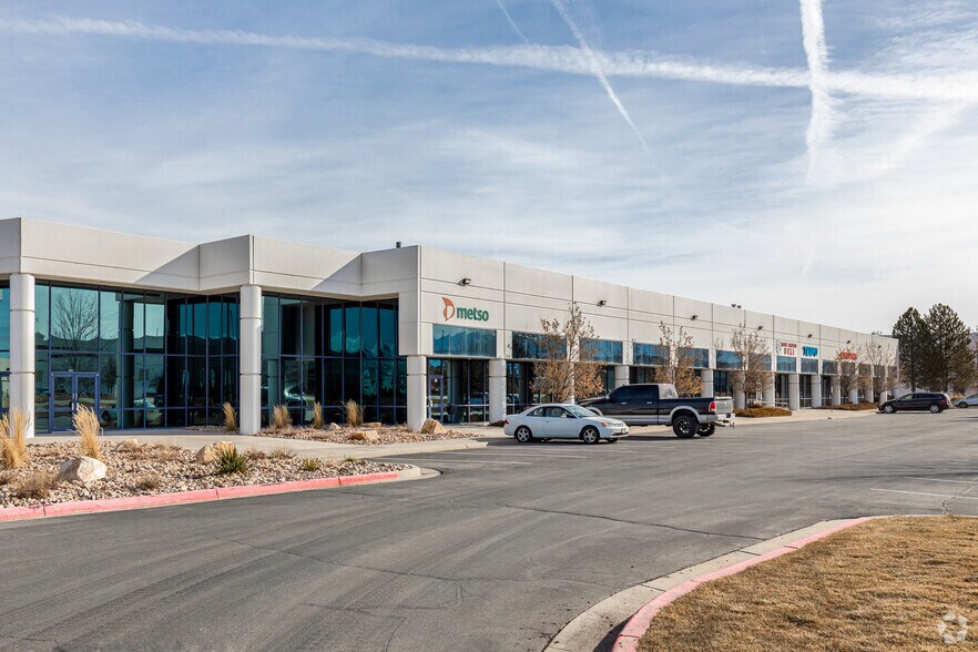 3676 W California Ave, Salt Lake City, UT à louer - Photo principale – Image 1 sur 6