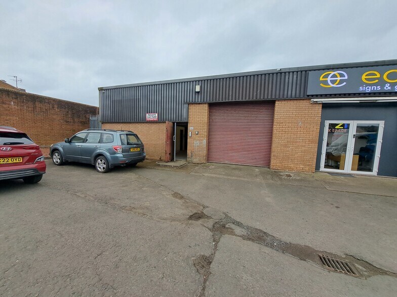 490-520 Calder St, Glasgow à louer - Photo de l’immeuble – Image 1 sur 4
