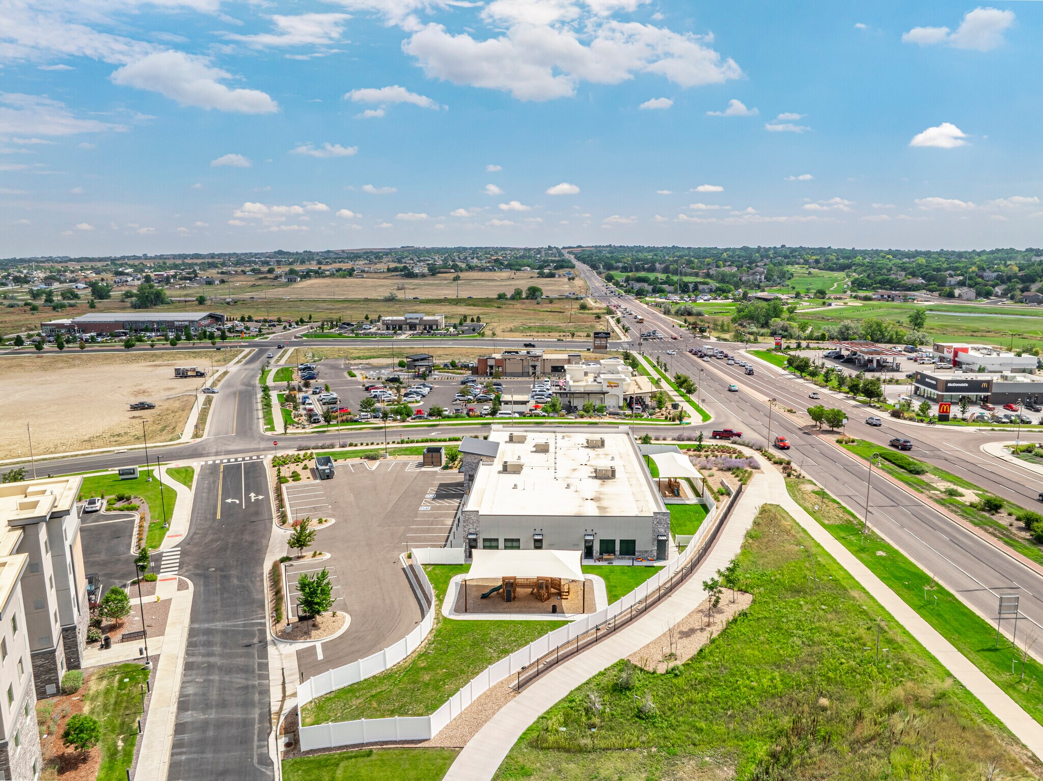 91 E 136th Ave, Thornton, CO à vendre Photo de l’immeuble– Image 1 sur 40