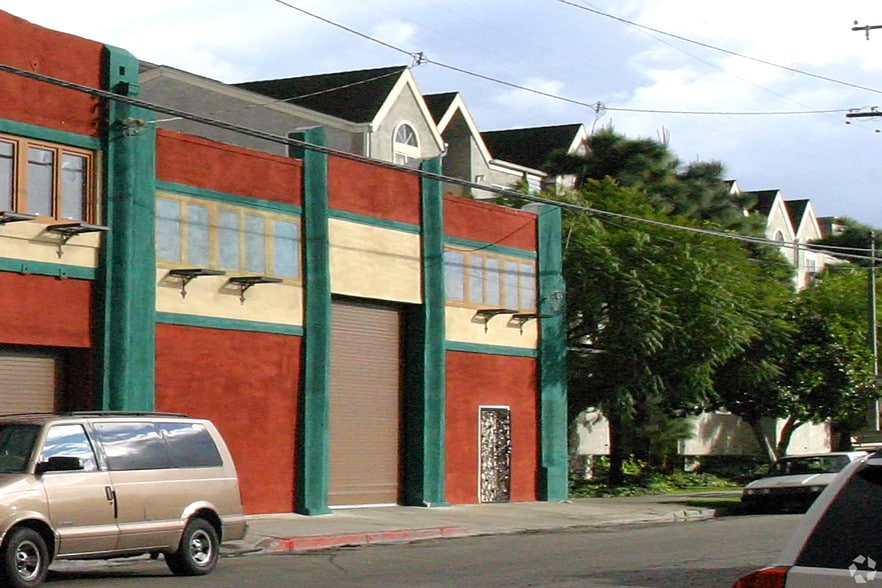 1208 Gaviota Ave, Long Beach, CA à louer - Photo principale – Image 2 sur 8