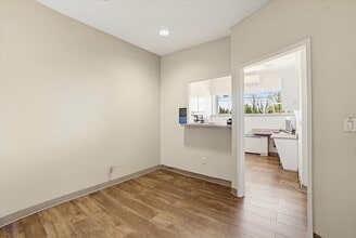 444 E Boston Post Rd, Mamaroneck, NY à louer Photo intérieure– Image 2 sur 3