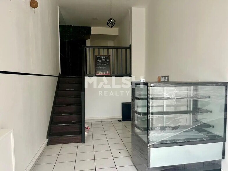 Local commercial dans Écully à vendre - Photo intérieure – Image 3 sur 3