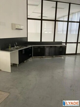 Plus de détails pour Bureau à louer