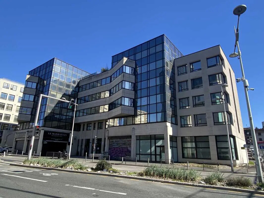 Bureau dans Bagnolet à louer Photo de l’immeuble– Image 1 sur 11