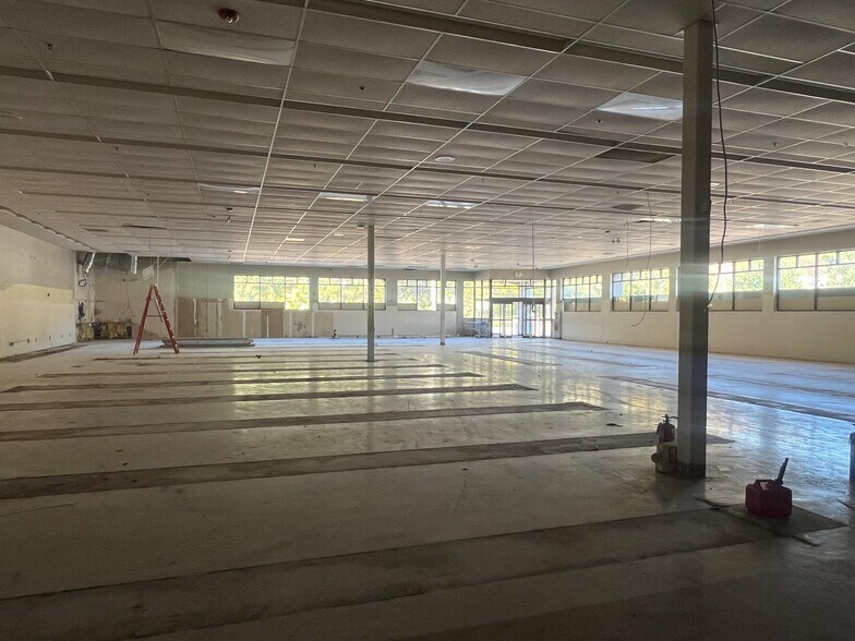 1395 Middletown Ave, Northford, CT à vendre - Photo de l’immeuble – Image 2 sur 8