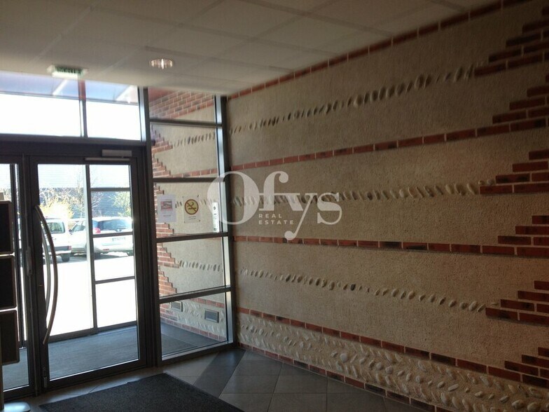 231 Avenue De Parme, Bourg-en-Bresse à louer - Photo de l’immeuble – Image 3 sur 10