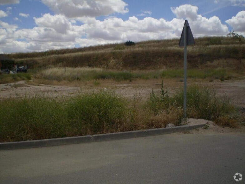 Calle Arroyo de San Andrés, 1, Casarrubios del Monte, Toledo à vendre - Photo de l’immeuble – Image 2 sur 7