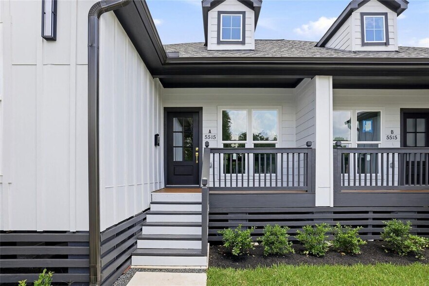 5515 Elm Springs Dr, Houston, TX à vendre - Photo de l’immeuble – Image 2 sur 32