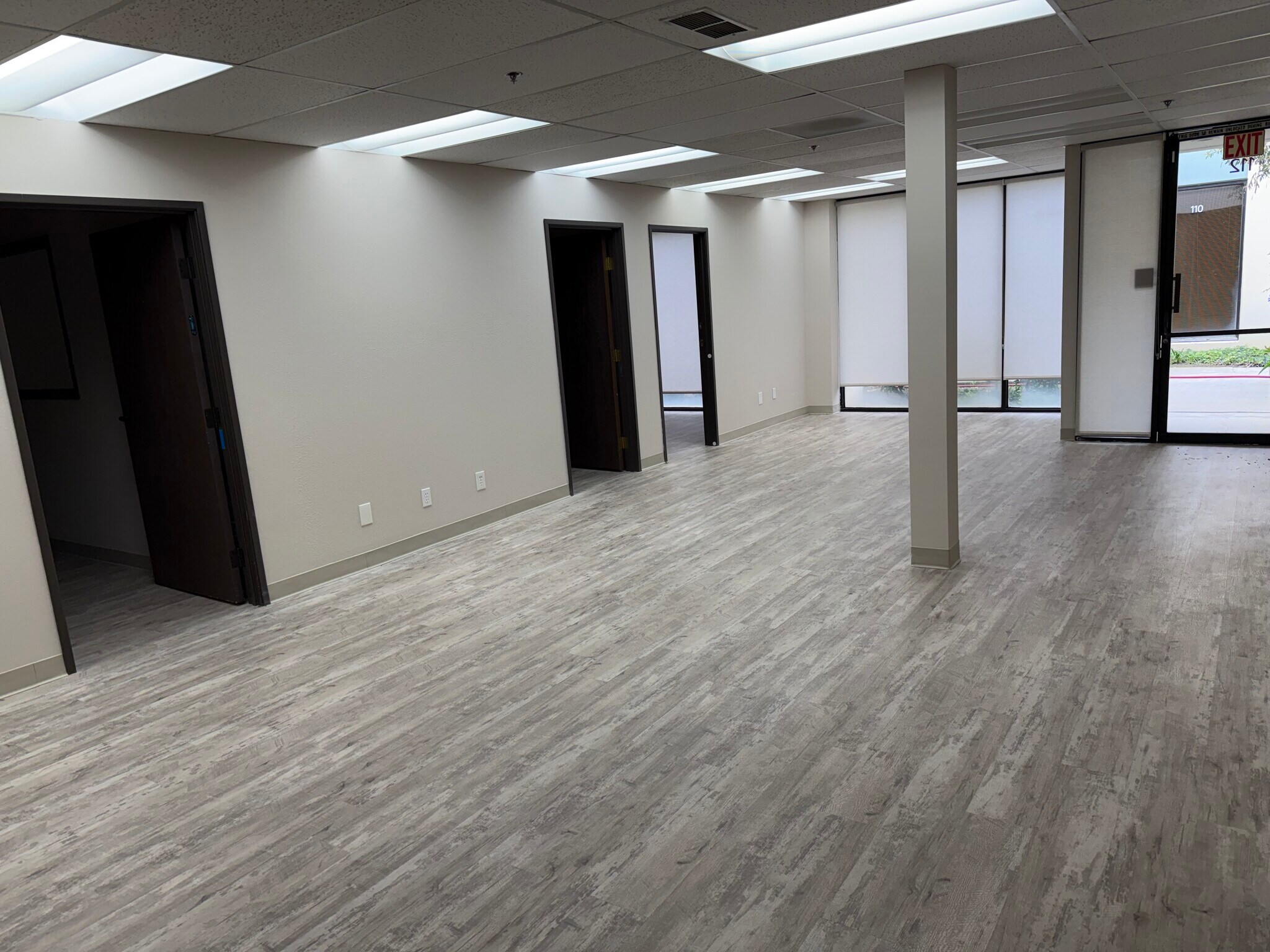 2140 Eastman Ave, Ventura, CA à louer Photo intérieure– Image 1 sur 8