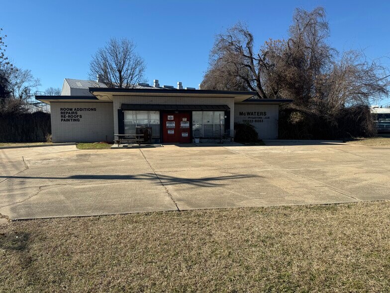 701 Airport Dr, Shreveport, LA à vendre - Photo de l’immeuble – Image 1 sur 1