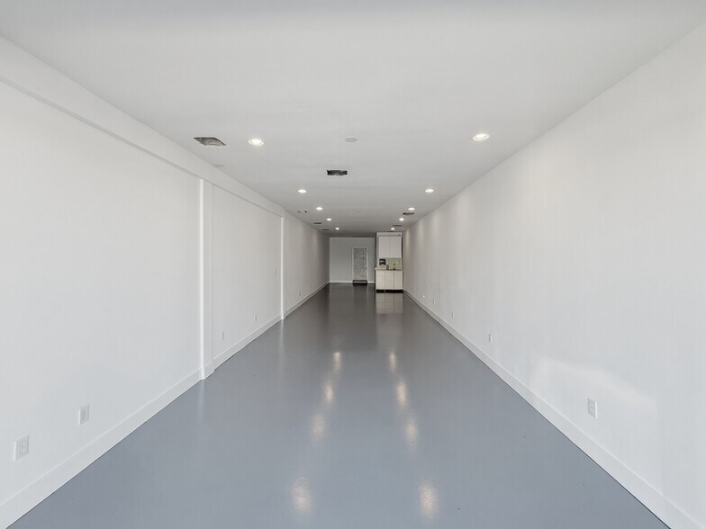 18014-18016 Ventura Blvd, Encino, CA à louer - Photo de l’immeuble – Image 3 sur 10