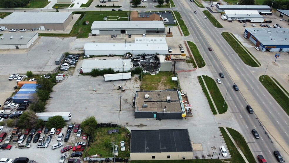 2050, 2100,2112 Cornhusker Hwy, Lincoln, NE à vendre - Photo de l’immeuble – Image 1 sur 3