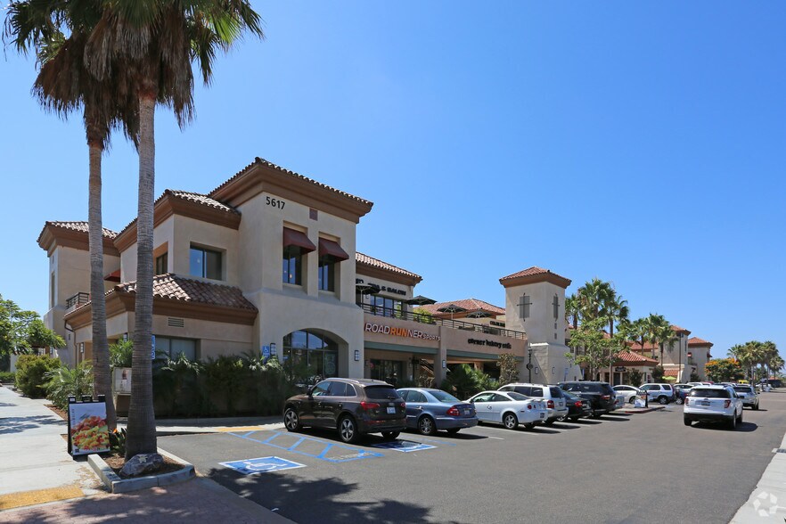 5617 Paseo Del Norte, Carlsbad, CA à vendre - Photo de l’immeuble – Image 2 sur 9