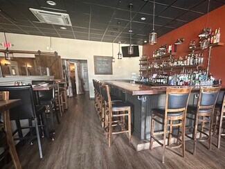 Plus de détails pour 1015 Meriden Rd, Waterbury, CT - Local commercial à louer