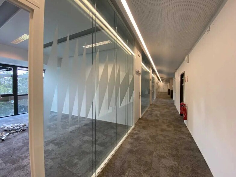 Bureau dans Écully à louer - Photo intérieure – Image 3 sur 11