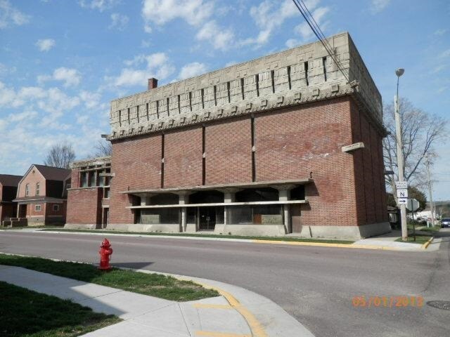 300 S Church St, Richland Center, WI à louer - Photo principale – Image 1 sur 1