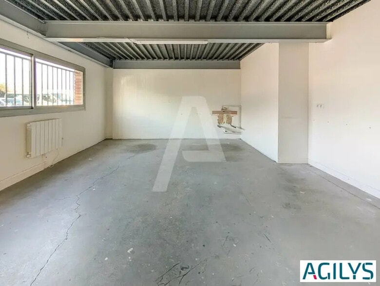 14 Rue Des Cerisiers, Lisses à louer - Photo intérieure – Image 3 sur 12
