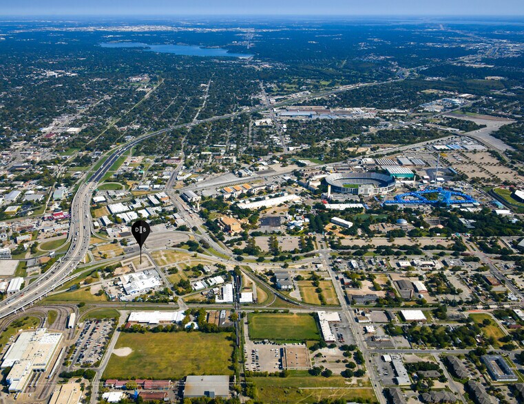715 Second Ave, Dallas, TX à vendre - Photo de l’immeuble – Image 3 sur 12