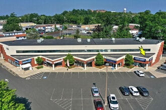 236 Boston Post Rd, Orange, CT à louer Photo intérieure– Image 1 sur 60