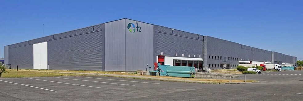Industriel/Logistique dans Mitry-Mory à louer - Photo de l’immeuble – Image 2 sur 8