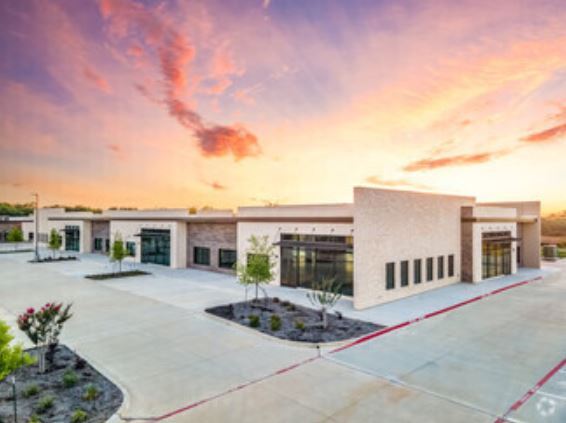 445 S Kimball Ave, Southlake, TX à louer - Photo de l’immeuble – Image 2 sur 5