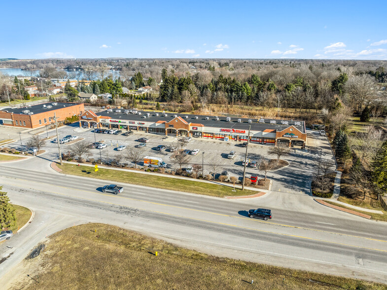 6055-6127 Rawsonville Rd, Belleville, MI à vendre - Photo de l’immeuble – Image 3 sur 10