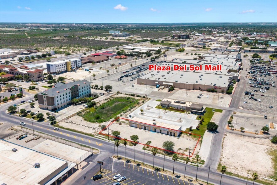 159 Braddie Dr, Del Rio, TX à vendre - Photo de l’immeuble – Image 3 sur 29