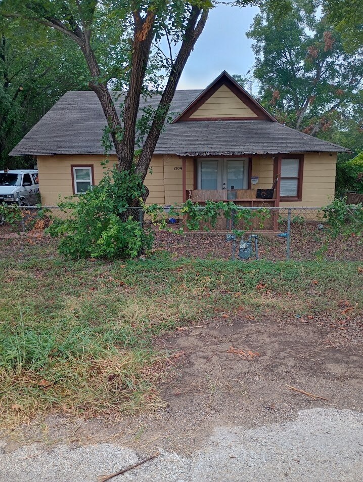 2104 Taft St, Fort Worth, TX à vendre Photo principale– Image 1 sur 3