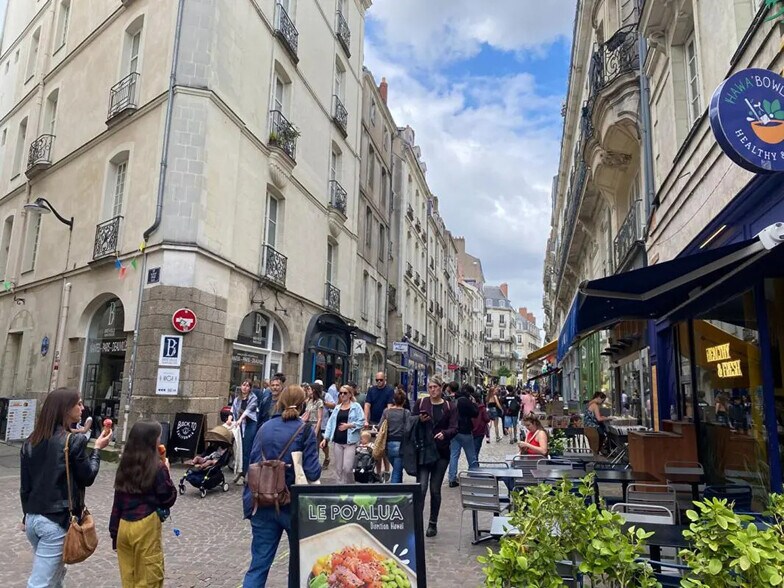 Local commercial dans Nantes à louer - Photo de l’immeuble – Image 2 sur 7