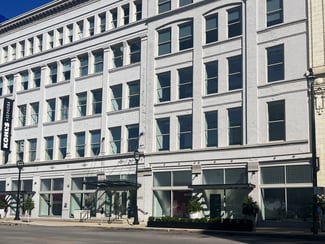 Plus de détails pour 640 N 4th St, Milwaukee, WI - Bureau à louer