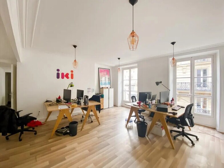 Bureau dans Paris à louer - Photo de l’immeuble – Image 1 sur 7