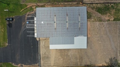 2312 TX-135 Hwy, Kilgore, TX à louer Photo de l’immeuble– Image 1 sur 24
