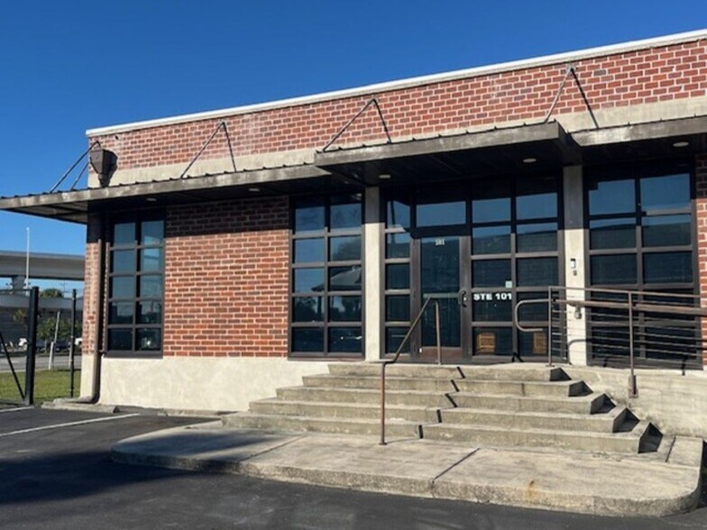 1925 E 2nd Ave, Tampa, FL à louer - Photo de l’immeuble – Image 3 sur 17